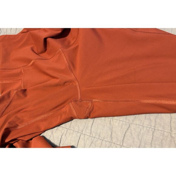 Old Navy Women's Elevate Go-Dry Cropped Leggings in Cherry Birch Size Large EUC - Picture 7 of 7